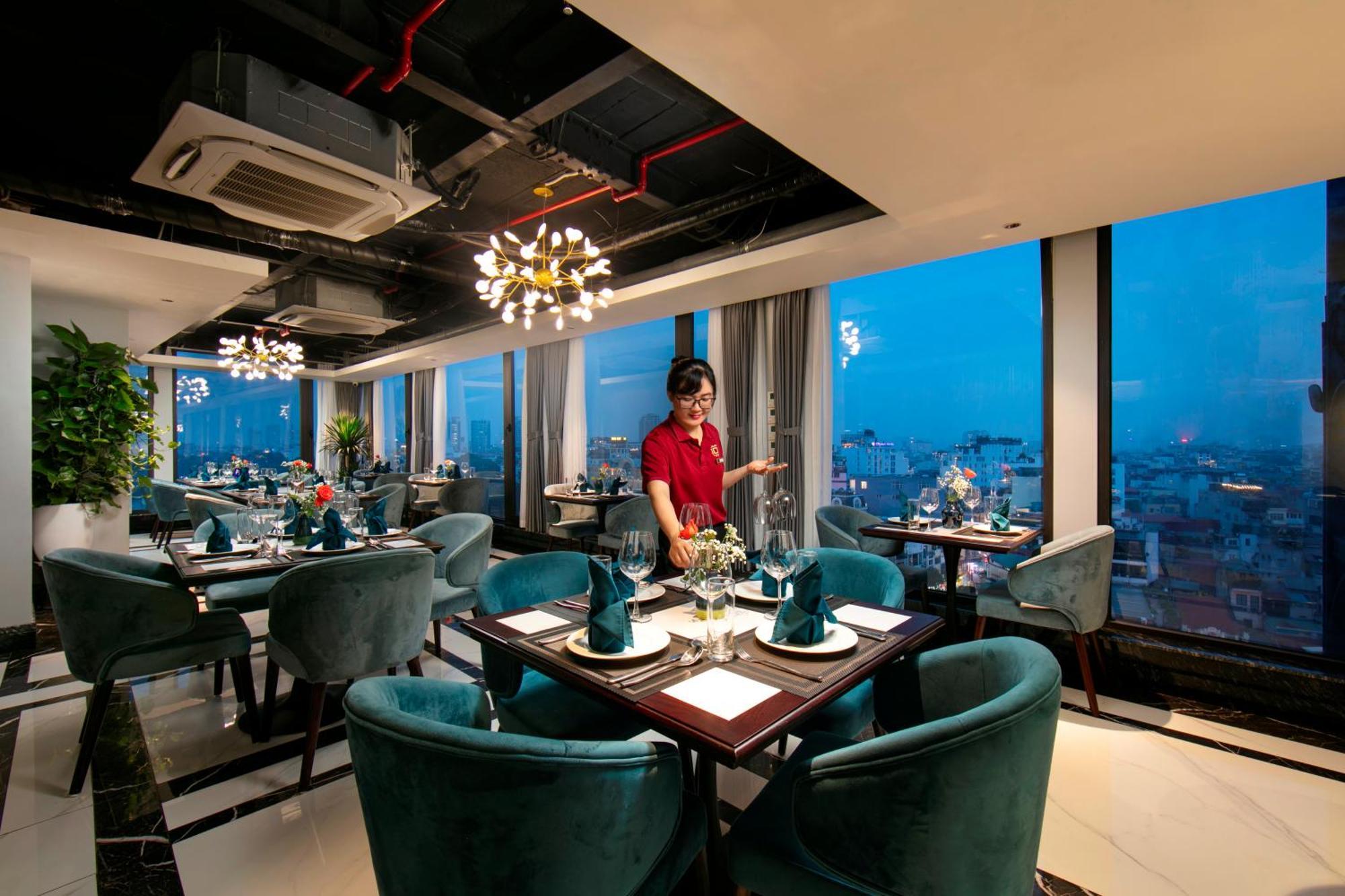 May De Ville Lakeside Hotel Hanoi Eksteriør bilde The 360 Restaurant