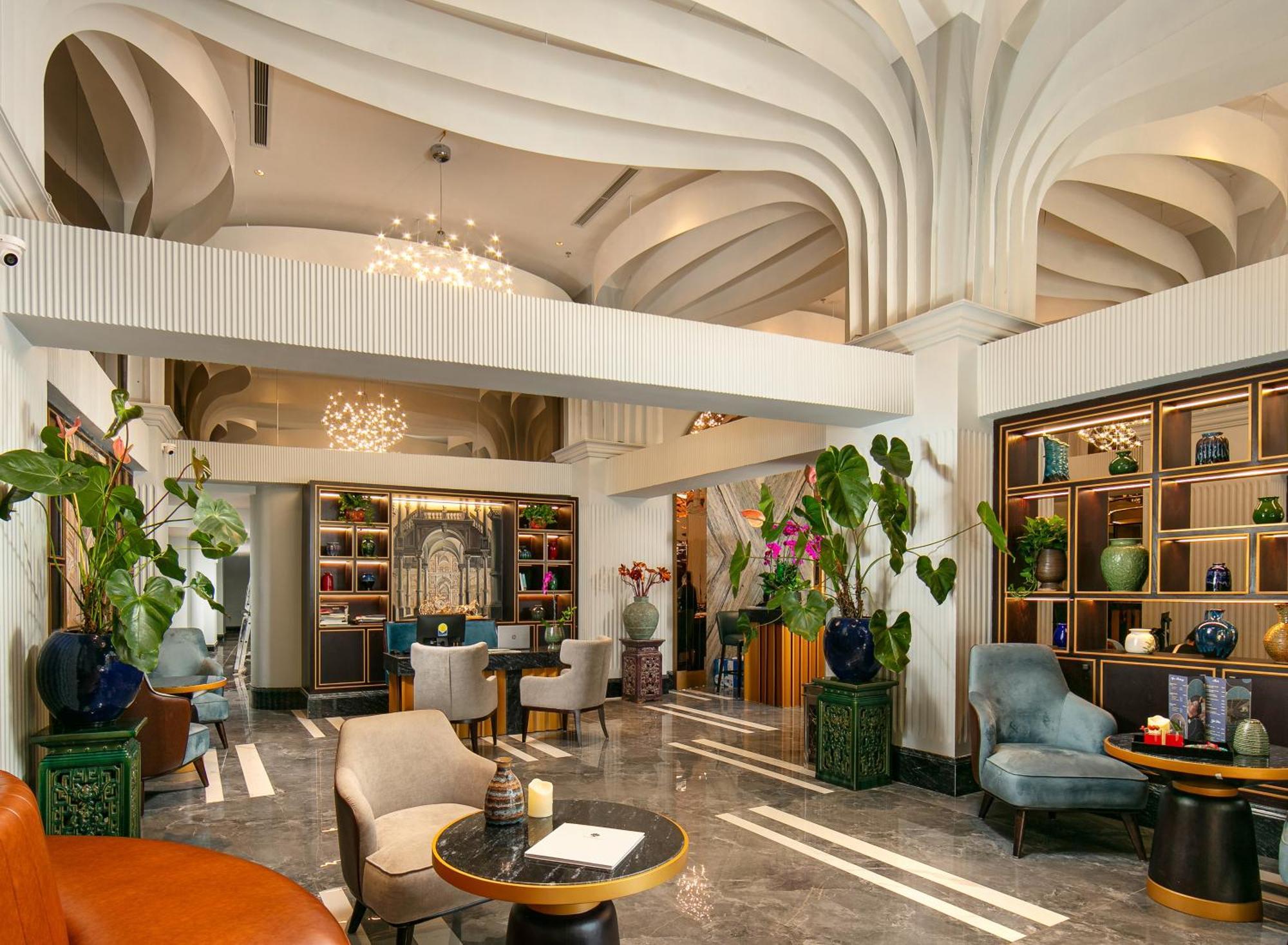 May De Ville Lakeside Hotel Hanoi Eksteriør bilde The Library